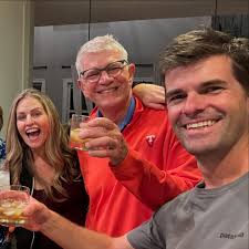 Full heart ❤️ A long weekend full of friends from my college, Chicago and  LA seasons, a wedding of one of my besties that we've all waited for, my  family meeting us