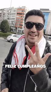 Muy feliz cumpleaños para la voz líder de la banda @mujica.diego 🥳 que  sigan los éxitos 🎉