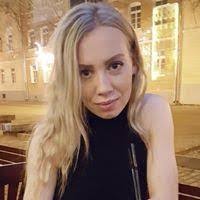 Helena Lind's Instagram, Twitter & Facebook