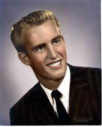 Earl Mccarty's Instagram, Twitter & Facebook