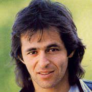 Oktober 1951 in paris) ist ein französischer komponist und interpret. About Jean Jacques Goldman French Singer Songwriter 1951 Biography Facts Career Wiki Life