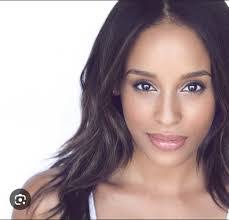 Sharon Stillson's Instagram, Twitter & Facebook