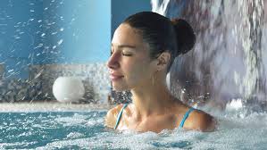 Unul dintre cele mai cautate tipuri de statiuni din romania sunt statiunile balneare. Top 5 Statiuni Balneare Unde Sa Mergi In Aceasta Iarna Pentru Tratament Sau Rasfat