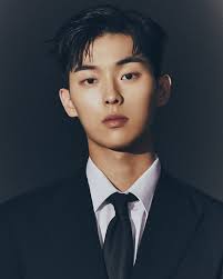 CỰU THÀNH VIÊN MOMOLAND NANCY THAM GIA PHIM ĐIỆN ẢNH DO MA DONGSEOK CHẤP  BÚT. Theo tin tức đưa tin của OSEN vào chiều ngày 8, Nancy cựu thành viên  Momoland gần