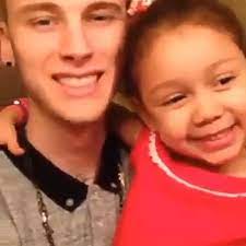 Pin On Machine Gun Kelly