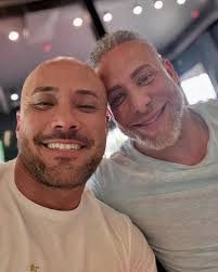 Anthony Zeek's Instagram, Twitter & Facebook