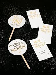 Partyschilder Und Musikwunschkarten Fur Die Hochzeit Hochzeit Papeterie Hochzeit Diy Hochzeit