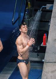 And now at his fourth olympics, tom daley is finally an olympic gold medal winner. Kvdwtlvdgbotom