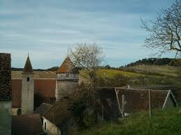 Village Vigneron De Chitry Dans L Yonne Village Auxerre Monuments