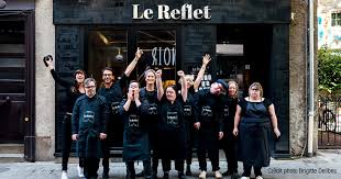 Aussi, il est responsable, du moins en partie, de sa surveillance médicale. Emploi Et Handicap L Extraordinaire Exemple Du Restaurant Le Reflet
