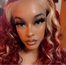 Tianna Holmes (@tianna.holmes.984)