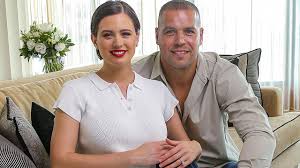 Lance franklin (born 30 january 1987), also known as buddy franklin, is a professional australian rules footballer playing for the sydney swans in the australian football league (afl). Jesinta Franklin Looking Forward To Buddy Waiting On Her Hand And Foot Herald Sun
