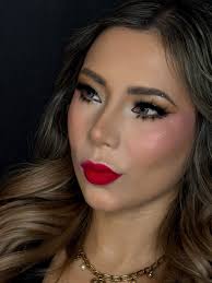 Contamos con servicio de maquillaje y peinado profesional !!! SI TRABAJAMOS  24 Y 31🙌🏻❗ -Sociales, novias y xv.✨ Citas disponibles este fin de semana  y agenda 2025 YA ABIERTA.💗💗 🌄(Servicio a domicilio