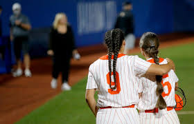 They'll hope to stay hot in their first college world series appearance since 1984. Ncaa Softball Wcws Schedule Changes For Semifinals Due To Weather