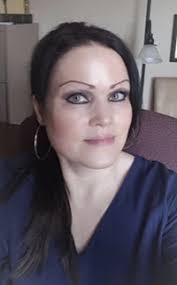 Vanessa Hopper's Instagram, Twitter & Facebook