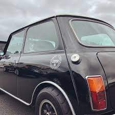 jhon cooper 1300s さん ミニマルヤマさんのステッカーもちゃんと残っていましたよー ジョンクーパー1300s jhoncooper1300s classicmini car door