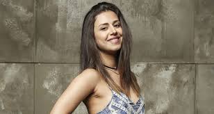 Ich, der urheber dieses werkes, . Karla Melo Reconocio En La Divina Comida Haber Hecho Bullying Durante Su Epoca Escolar Tv Y Espectaculo Biobiochile