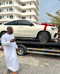 Singer Wizkid gifts his right hand man, Femmy a brand new Mercedes Benz GLE  2024.......