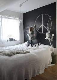 44 Amazing Diy Chalkboard Headboard Ideas For The Bedroom Chalkboard Bedroom Upcycled Home Decor Chalkboard Paint Wall