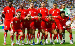 Équipe de tunisie de football‏)، هو الفريق الوطني الذي يمثل تونس في رياضة كرة القدم منذ مباراتها الأولى في عام 1957. ØªÙˆÙ†Ø³ ÙÙŠ ÙƒØ£Ø³ Ø§Ù„Ø¹Ø§Ù„Ù… 2006 ÙˆÙŠÙƒÙŠØ¨ÙŠØ¯ÙŠØ§
