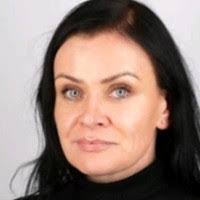 Lorraine Connor's Instagram, Twitter & Facebook