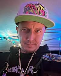 This has been the best summer of my life. I will be doing a full recap, but  for now, I have some shows coming up yall. Sept 30th