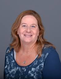 Laura Pardo's Instagram, Twitter & Facebook