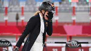Germany's annika schleu broke down in tears this morning during the penultimate event of the modern pentathlon at the 2020 tokyo olympics. Nmdyl2ofagvmvm