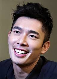 Elvin Ng's Instagram, Twitter & Facebook