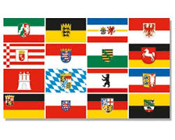 Dieses verbot der nationalsozialistischen symbolik hält in vielen ländern bis heute an, auch in deutschland, wo es am strengsten durchgesetzt wird. Sonderposten Flagge Deutschland 16 Bundeslander 90 X 150 Sonderposten Flaggen 90 X 150 Sonderposten Promex Shop Flaggen Und Fahnen