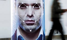 Phải tẩy trang vì không thể nhận diện khuôn mặt