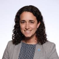 Ashley Renshaw's Instagram, Twitter & Facebook