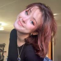 Isabelle Doyle's Instagram, Twitter & Facebook