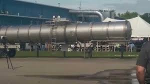 Résultat de recherche d'images pour "tank vacuum collapse"