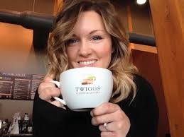 Kim Royer's Instagram, Twitter & Facebook