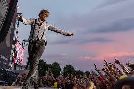 Ab wann sie zum arzt müssen, welche ursachen sodbrennen hat und wie sie es verhindern können, erfahren sie hier. Rock Am Ring Und Rock Im Park 2017 Bestatigen Erste Headliner Und Bands Musikexpress