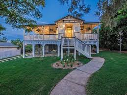 25 The Tried And True Method For Queenslander Homes In Step By Step Detail Dizzyhome Com In 2020 Queenslander Real Estate Australia Australian Homes
