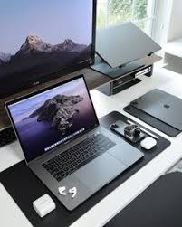Den gibt es als original von apple für 29 euro oder du schaust nach nachbauten. 140 Apple Buro Ideen Apple Buro Apple Produkte Schreibtisch Setup