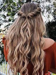 40 Pretty Prom Hairstyle Ideas For Curly Long Hair Cool Curly Hair Hairstyle Hrefhttpstilependantcom20190530 Hair Styles Spring Hairstyles Down Hairstyles