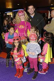 Free souffriau was born on february 8, 1980 in gent, flanders, belgium. Free Souffriau Als Mega Mindy Met Ruben Nicolai Cvh2133 Jpg Dutch Press Photo Agency