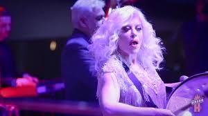 Bilete revelioff 2019 la berăria h. Revelion 2020 La BerÄƒria H Cu Horia Brenciu Hb Orchestra Azur