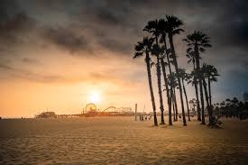 Ele compunha a lista sêxtupla formada pelo conselho superior do mpsc e foi o mais votado pelo pleno do tjsc para a formação da lista tríplice. Fototapete Sonnenuntergang Uber Santa Monica Artphotolimited