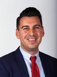 Texas District 27 needs Holguin's backbone