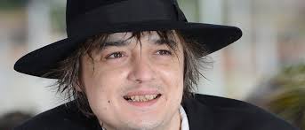 It's amazing proof that he's still one of the top songwriters around. Pausbacken Und Bart So Gesund Sieht Pete Doherty Heute Aus Promiflash De