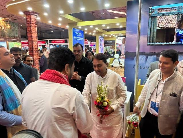 ट्रैवल एंड टूरिज्म फेयर कोलकाता-2026 में छत्तीसगढ़ पर्यटन का दमदार प्रदर्शन, नक्सल मुक्त बस्तर को पर्यटन हब बनाने की तैयारी