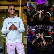 When the show was announced in july, the total top price package was significantly increased from the previous editions and this year's winner was to go away. Bbnaija Fans Gift Laycon Brand New Mercedes Benz Worth N18m On 27th Birthday Photos Videos Mojidelano Com