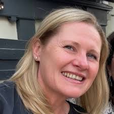 Clare Cartwright (@c_w_cartwright)