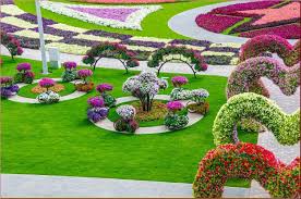 The Most Beautiful And Biggest Natural Flower Garden In The World Dubai Miracle Garde Diseno De Jardin De Flores Pequenos Jardines De Flores Regar Las Plantas