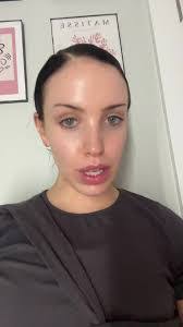 Stella Bentley's Instagram, Twitter & Facebook