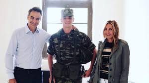 Ο κωνσταντίνος μητσοτάκης γεννήθηκε στα χανιά στις 18 οκτωβρίου 1918. Kwnstantinos Mhtsotakhs 8hteia Telos Apoly8hke Apo Ton Strato